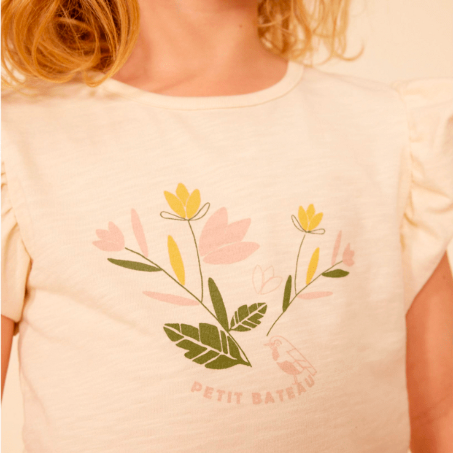 Petit Bateau - T-Shirt mit Rüschenärmeln und Blumendruck